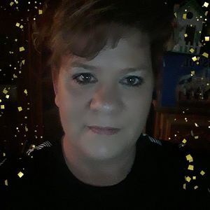 Meet your Posher, Lesley-ann